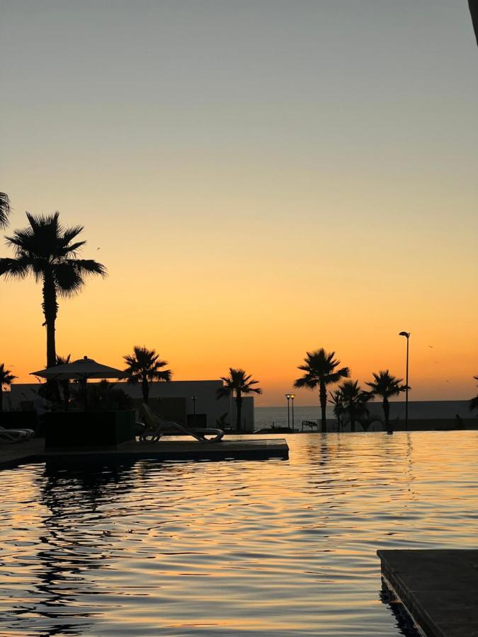 Vus Sur Mer Et Piscine Salé Buitenkant foto
